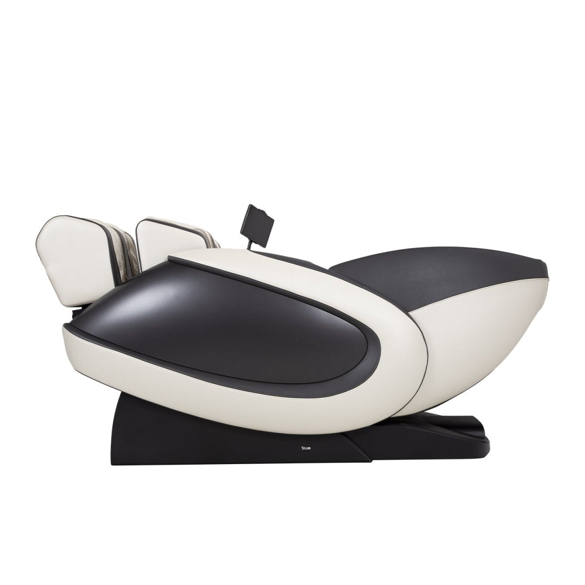 Titan Premium Fleetwood II 4D image 8